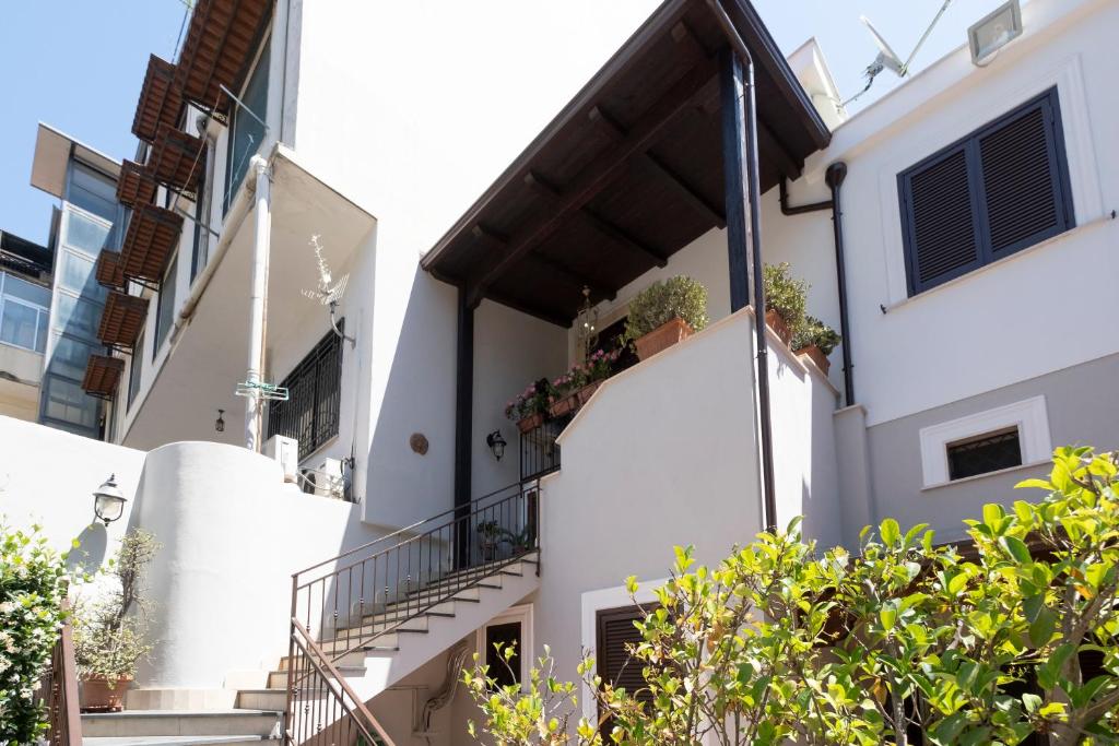 A casa dei Nonni, Naples