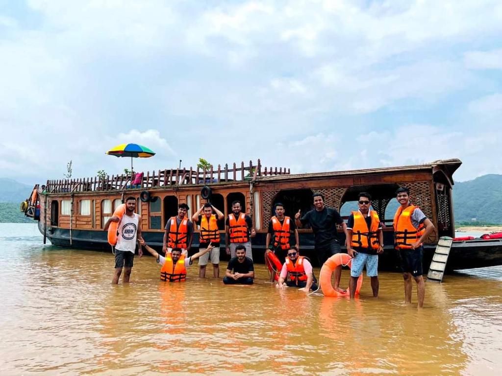 Galui - Truly Floating House in Tangua photo 1