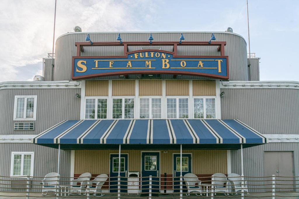 Fulton Steamboat Inn image