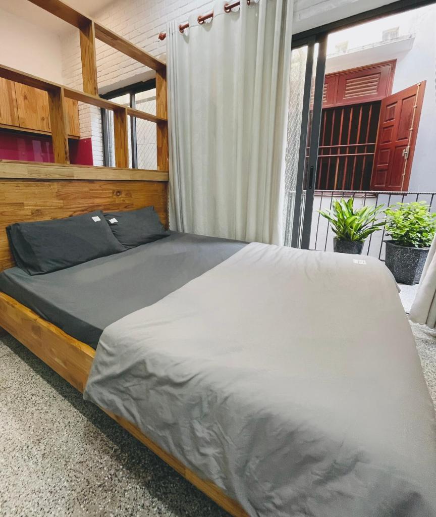 Ami Foreign Center Da Nang Vintage Room - Large Windows & Have a balcony
