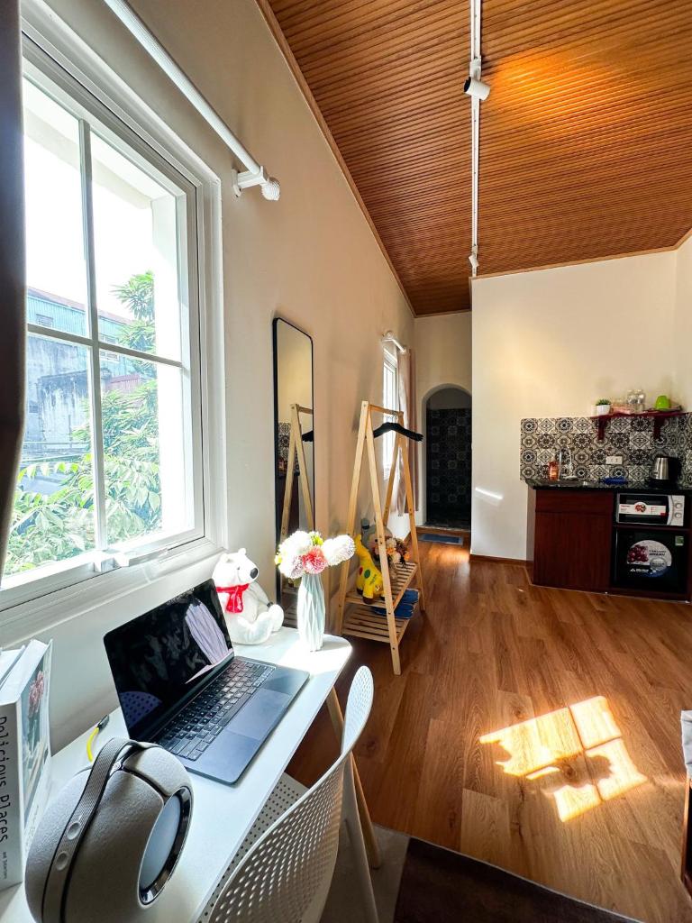 La Casa Di Dicembre 42 Thợ Nhuộm