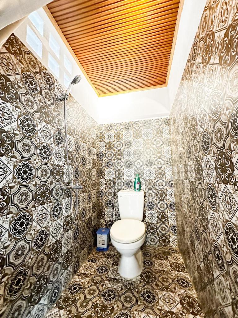 La Casa Di Dicembre 42 Thợ Nhuộm