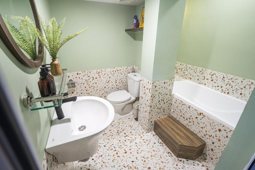 Homestay Hoan Kiem 2BR w/bathtub