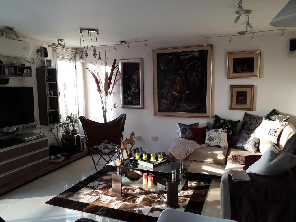 Fabuloso apartamento con terraza y asador propios photo 3