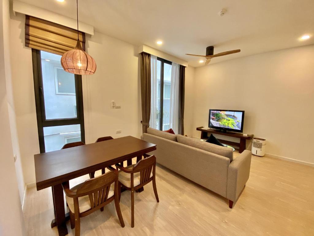 Apricot House 19535 Kim Mã