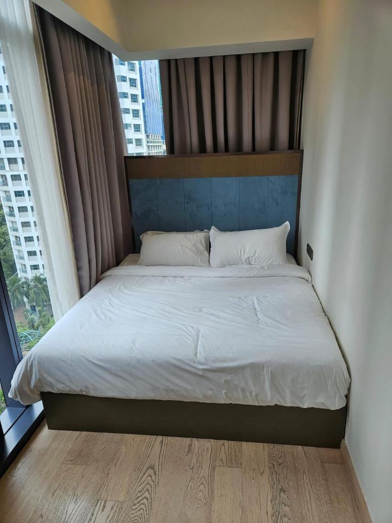 Star Residence Pool View 2br Unit Floor 8 - Tap to explore photos