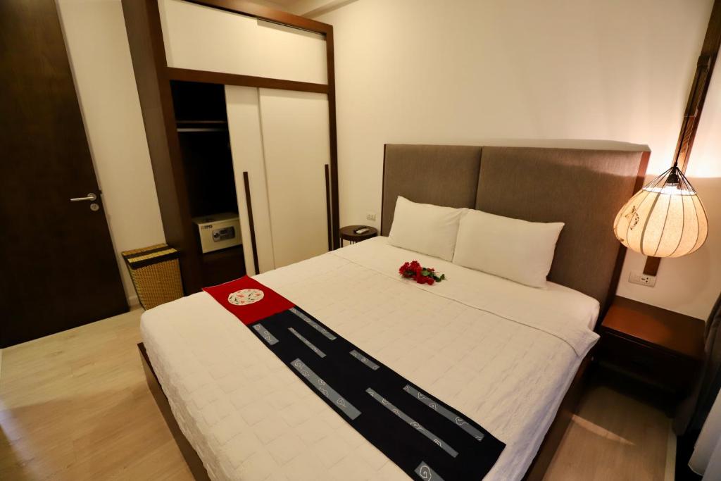 Apricot House 19535 Kim Mã