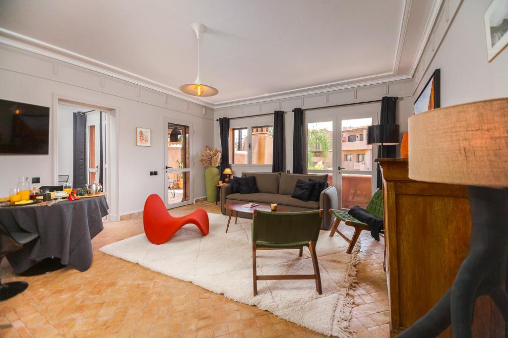 Appartement avec piscine dans une belle résidence privée - Tap to explore photos