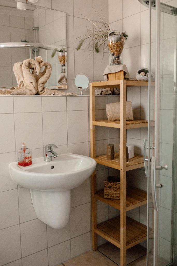 Down Town Motel Berlin Room Type - Double Room with Private Bathroom