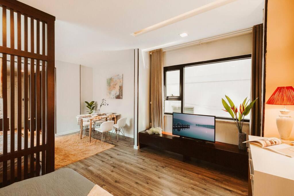 2 Beds Apartment - Elevator- nearby Old Quarter