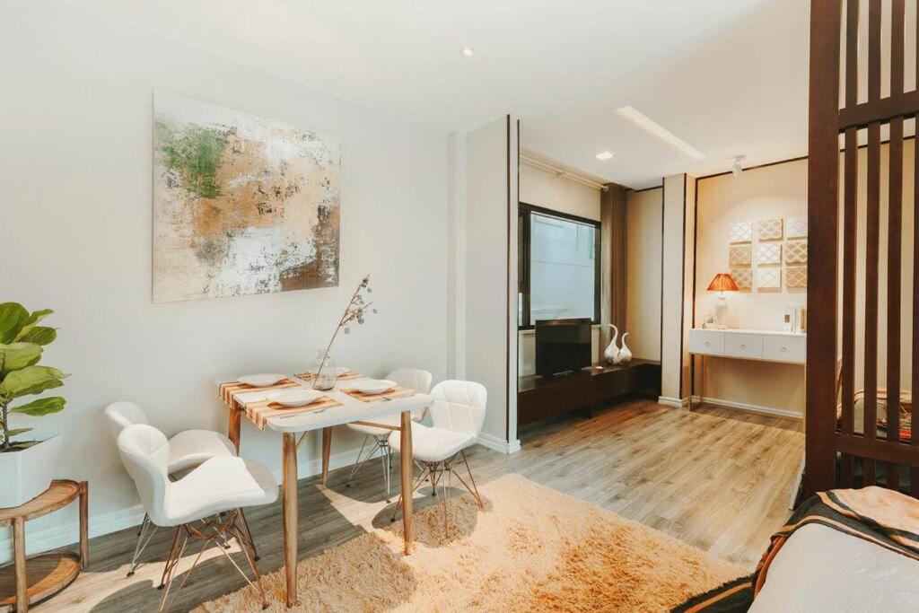 2 Beds Apartment - Elevator- nearby Old Quarter