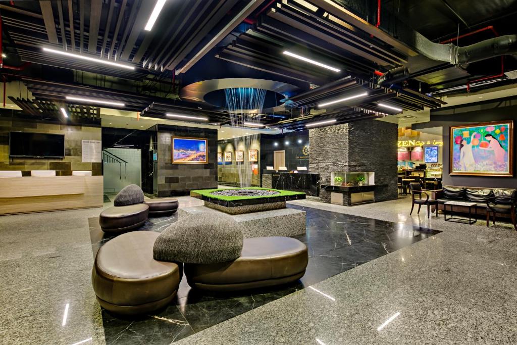 Zen Diamond Suites Hotel Da Nang