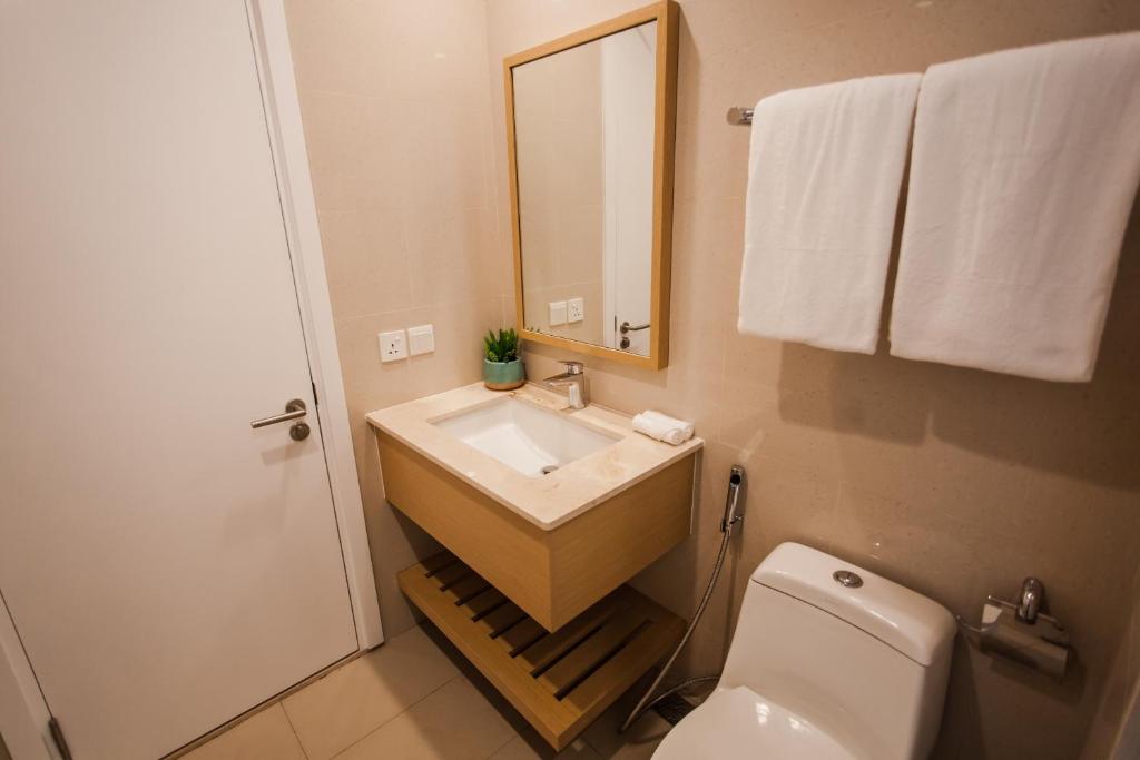 2bedroom apartment in resort- free pool and beach