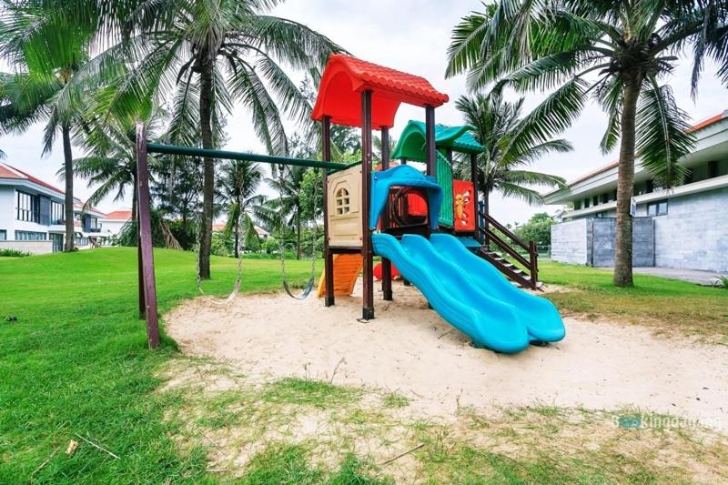 2bedroom apartment in resort- free pool and beach