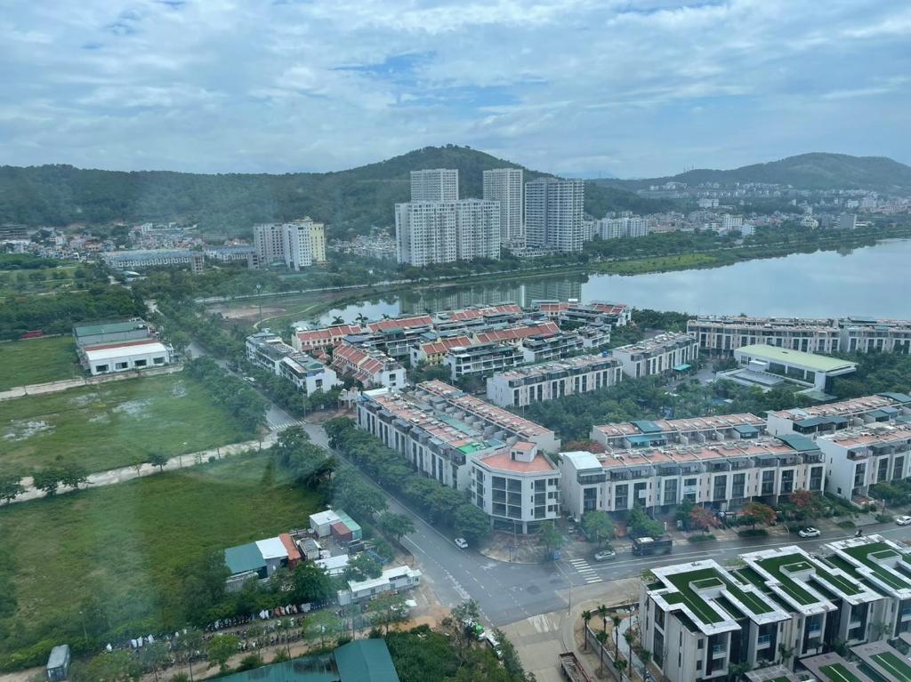 Alacarte Sen Đá Hạ Long