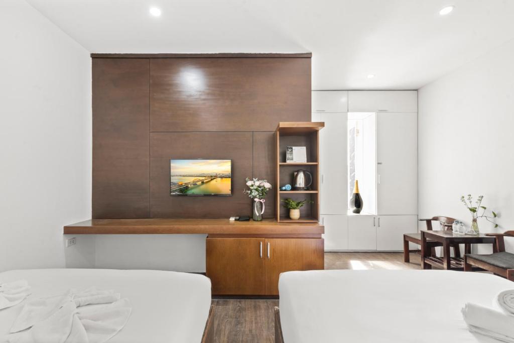 Happy House Hotel & Apartment