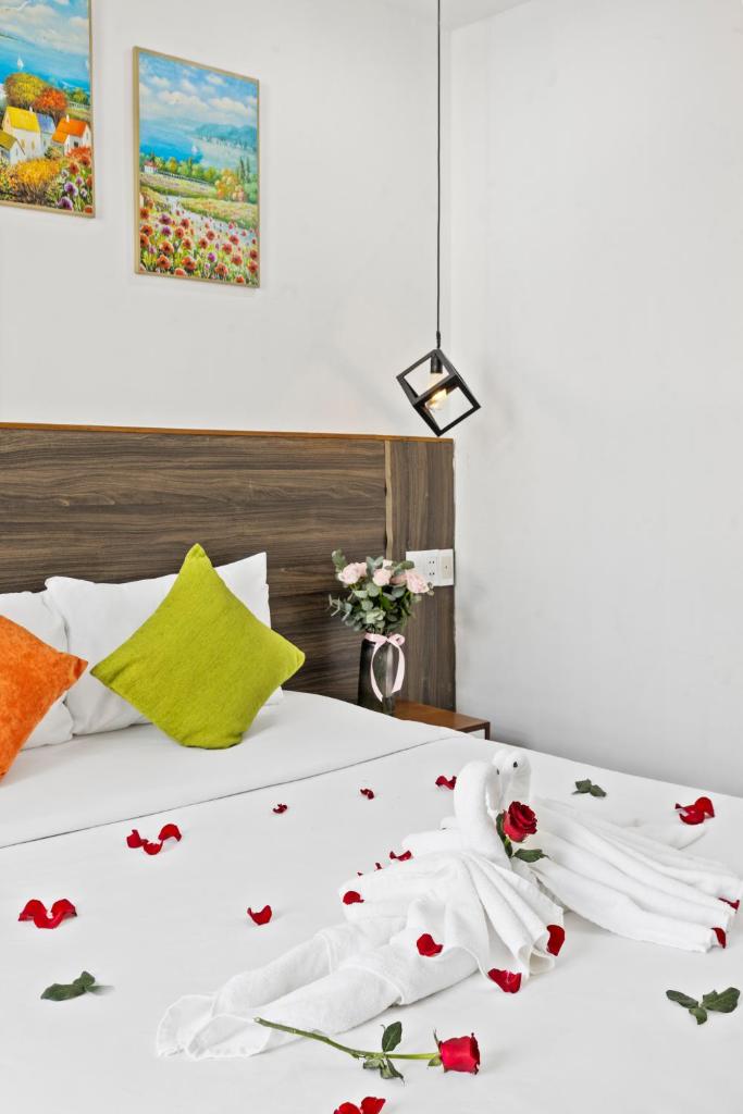 Happy House Hotel & Apartment