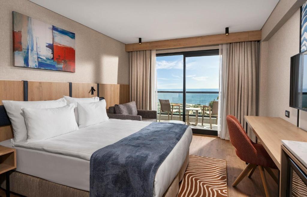 Elite World Kuşadası Room Type - Superior Room with Queen Size Bed, Sea View Elite World Kuşadası Room Type - Superior Room with Queen Size Bed, Sea View