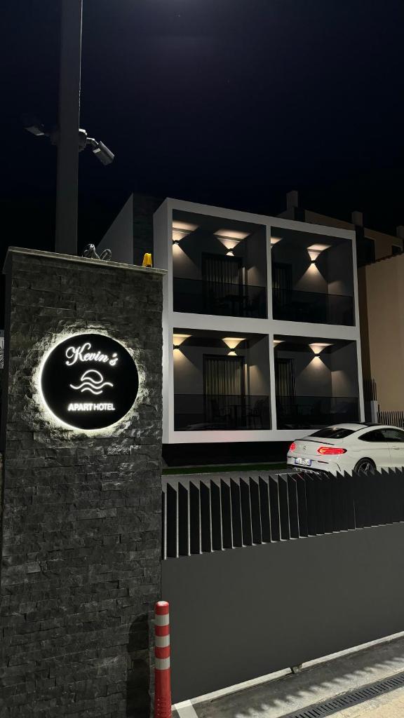 Kevin's ApartHotel photo 2