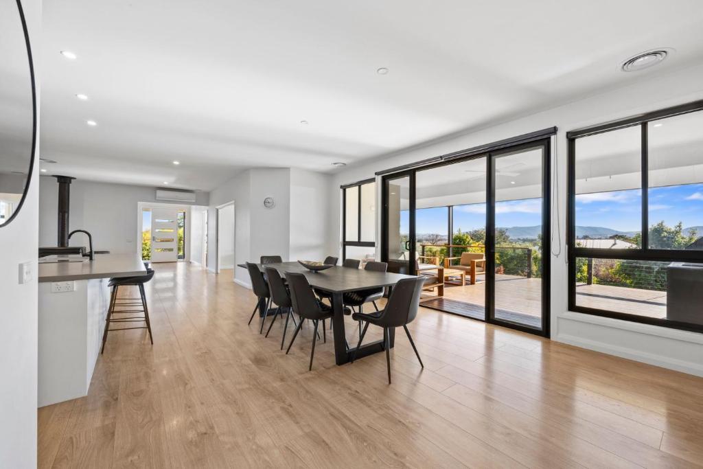 Opal - Mansfield - Sleeps 7 photo 1