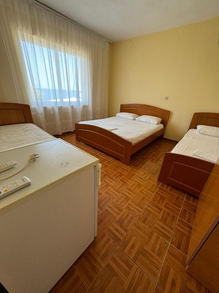 Ari's Guest House photo 1