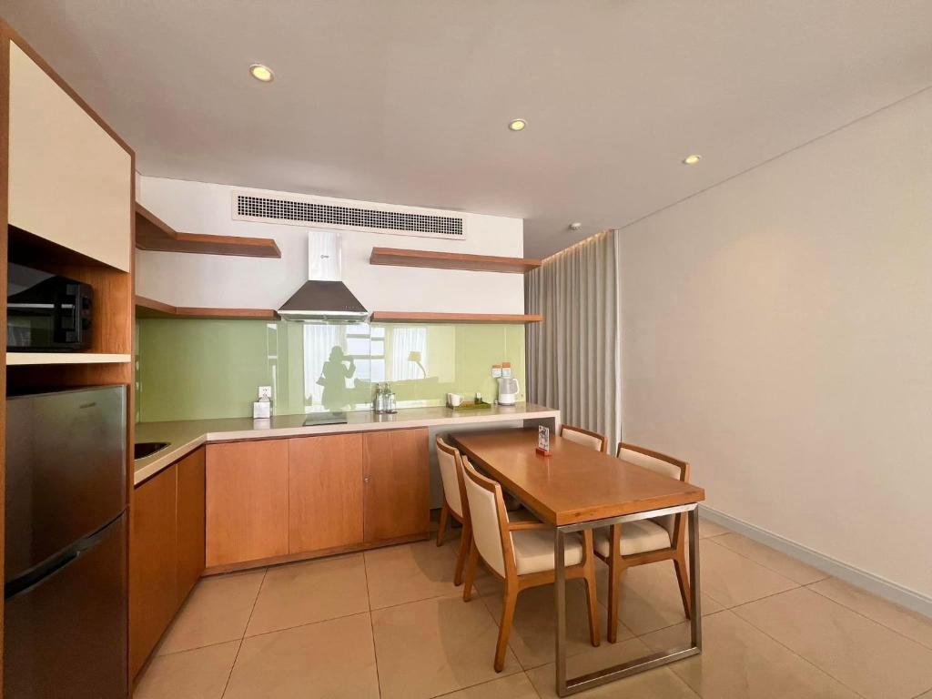 Ocean view luxury apartment in My Khe beach