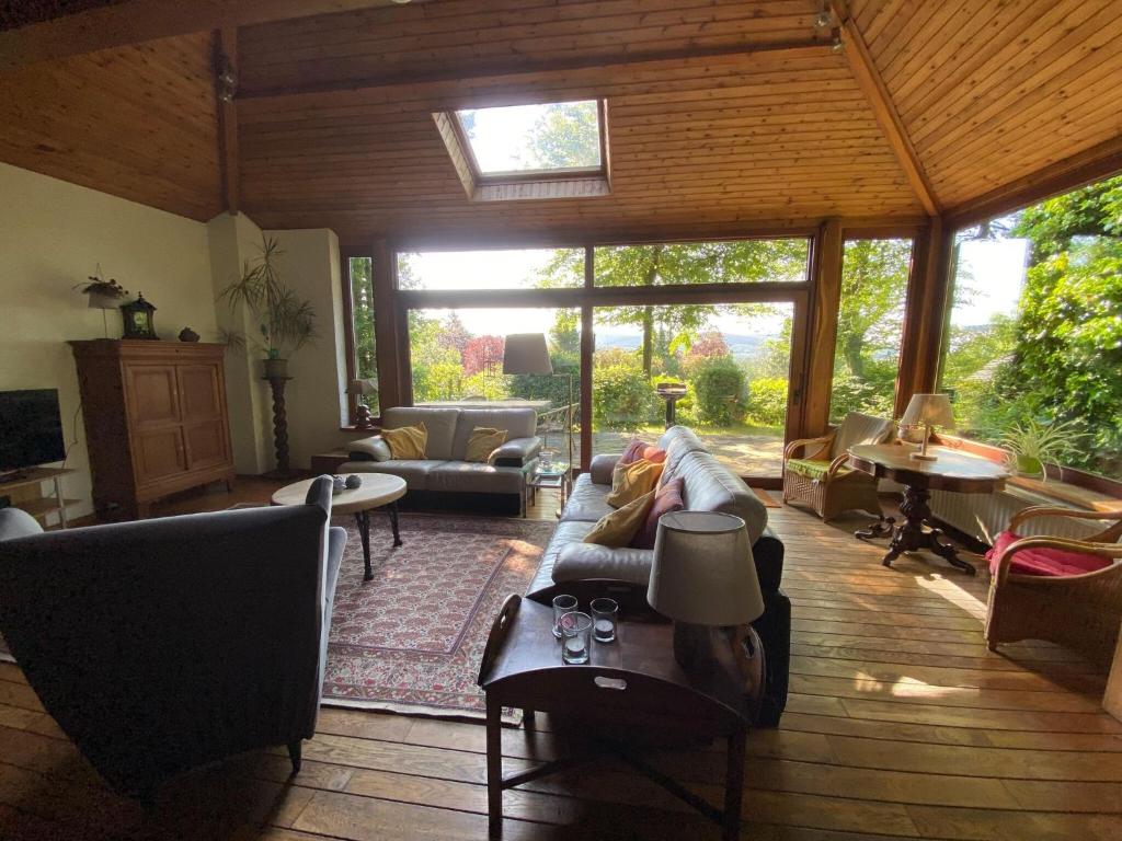 Charming holiday home with garden photo 2