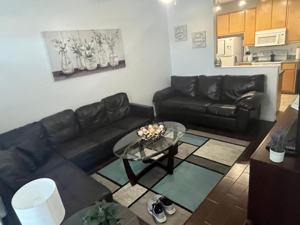 3 Bed 3 Bath Townhome image