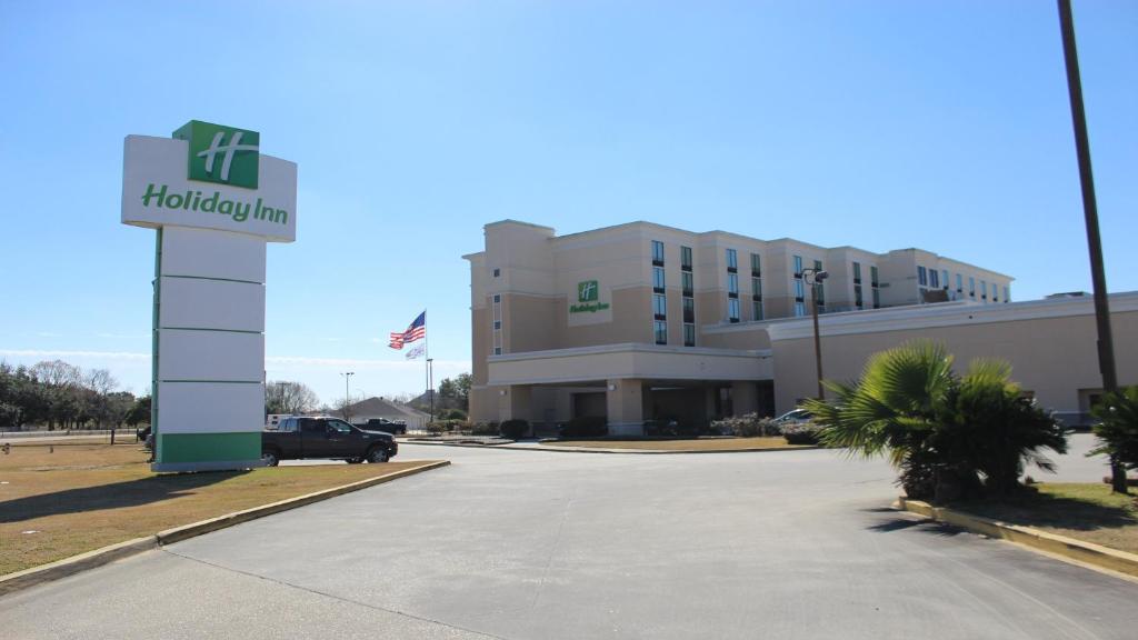 Holiday Inn Baton Rouge-South, an IHG Hotel image