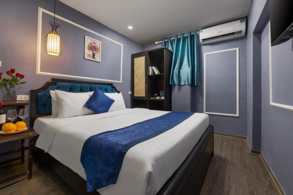 Hanoi Walking Street Hotel