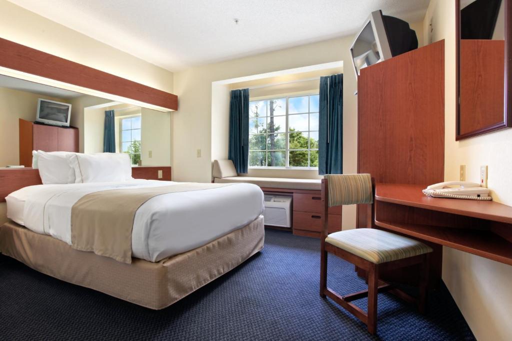 Rincon Inn and Suites image