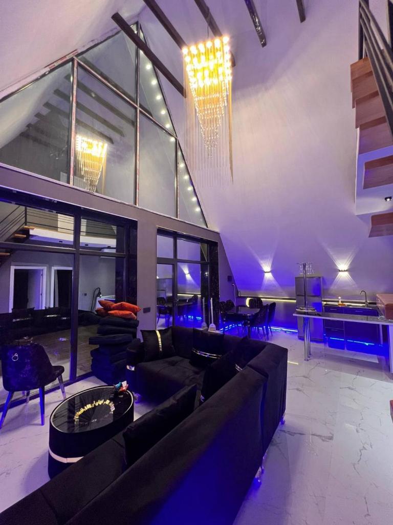 Riverside Gabala Aframe Villa