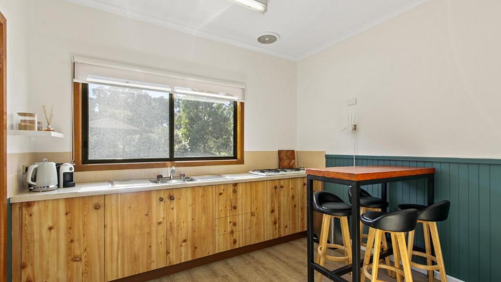 Treetop Retreat Cottage photo 2