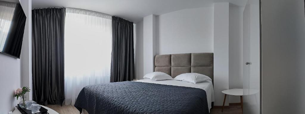Hotel EMMA S R L Room Type - Double Room with Balcony