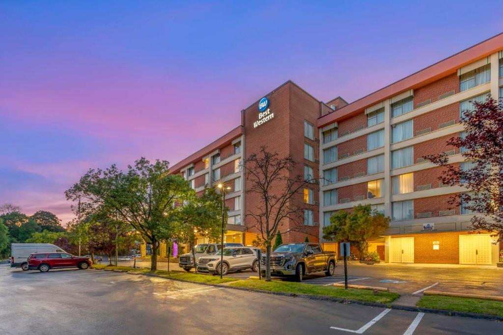 Best Western Capital Beltway Washington DC image