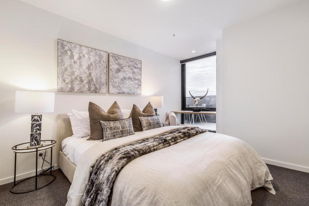 Suave Condo in Trendy PrahranSteps to Greville St photo 4