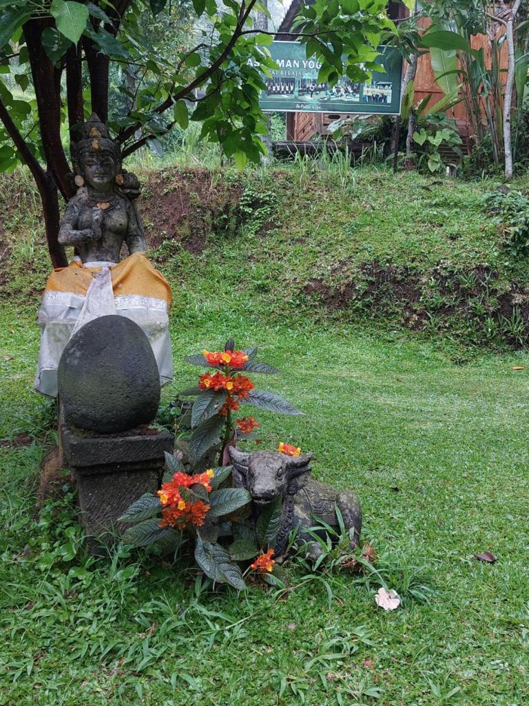 Arnata Guest House & Pasraman Yoga Lokanata photo 2