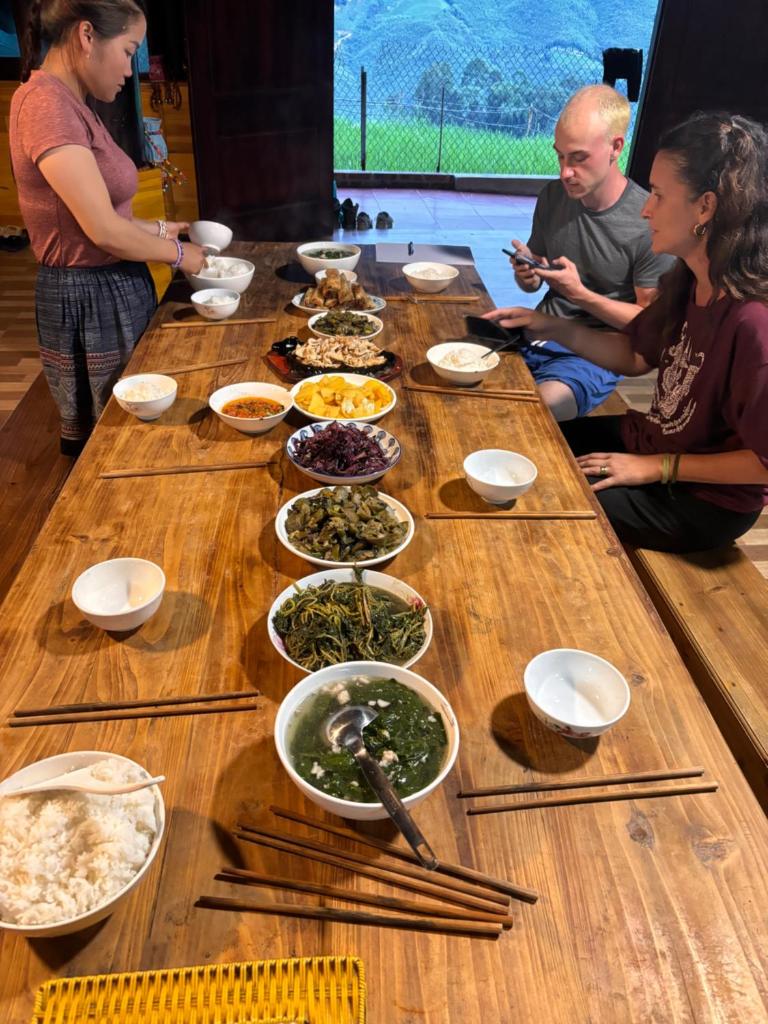 Ms.Si Hmong Flower House