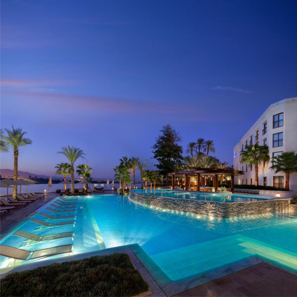 Hilton Luxor Resort & Spa - Tap to explore photos