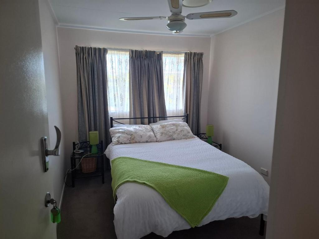 Baringa Bed & Breakfast - Tap to explore photos