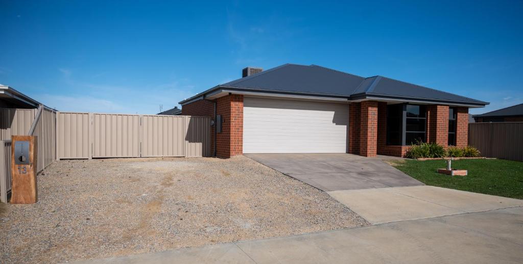 Grevillea House photo 4