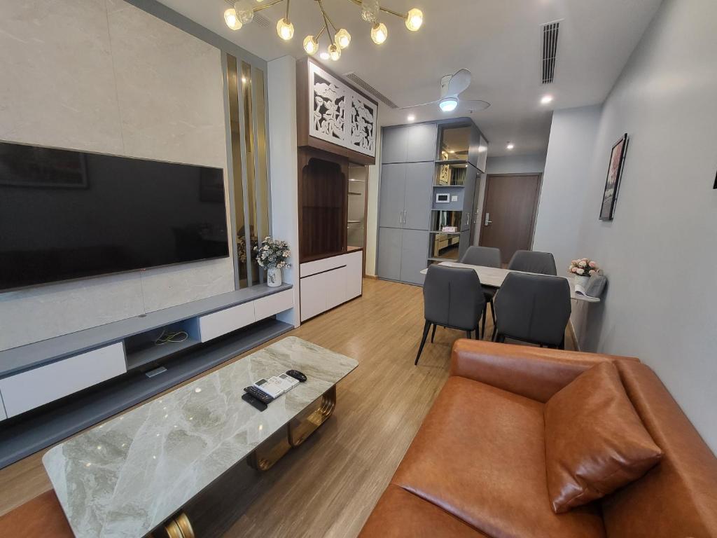 Căn hộ dịch vụ siêu đẹp Vinhomes Skylake gần sân vận động Mỹ Đình