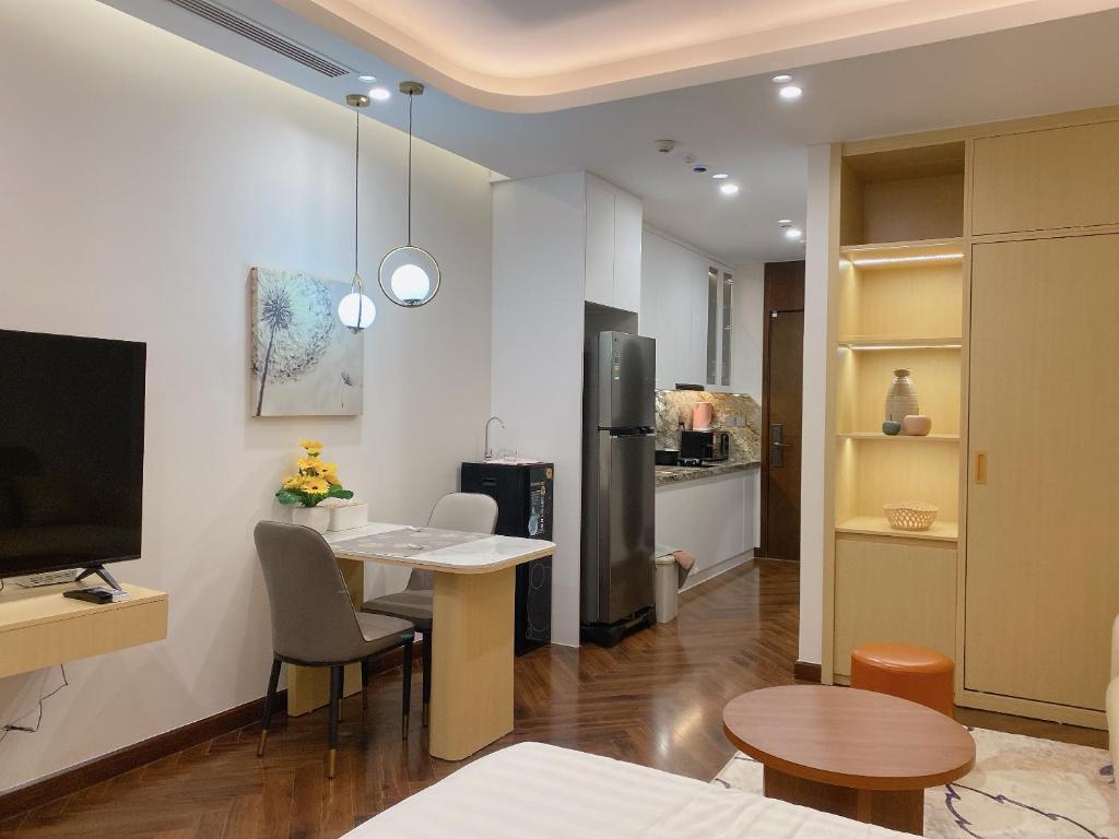 Cozy studio Apartment in Diamond Crown Hai Phong 1218A