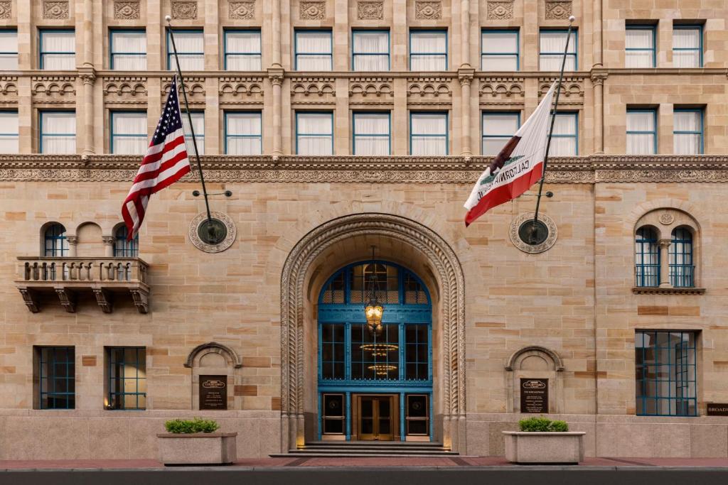 Courtyard by Marriott San Diego Downtown image