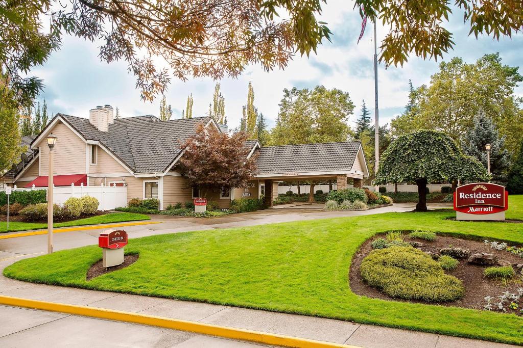 Residence Inn by Marriott Lake Oswego image