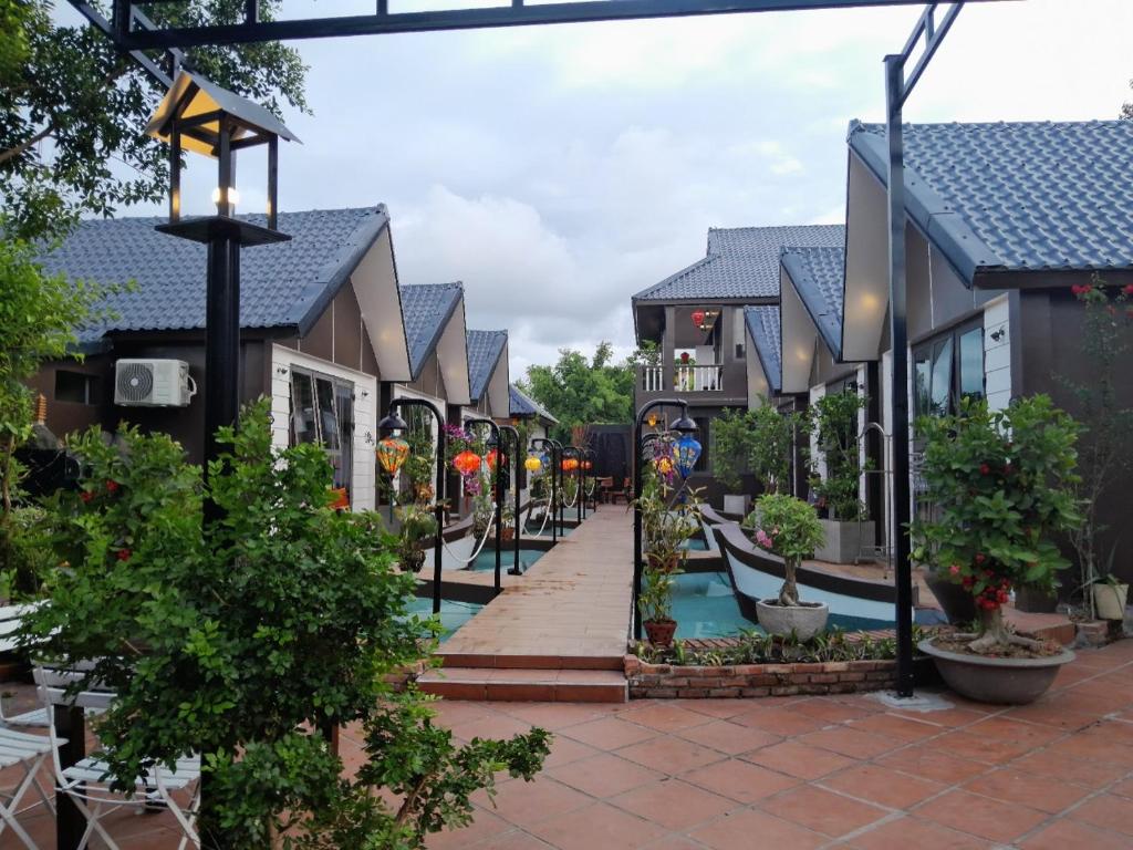 Coco River Bungalows
