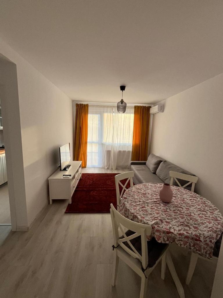 Hils Pallady - AMY Apartment - Tap to explore photos