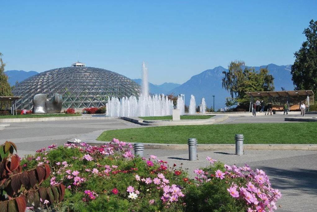 Near Downtown YVR -2 Bedroom private suite - Tap to explore photos