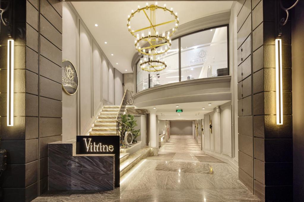 Apartment in Vitrine Building