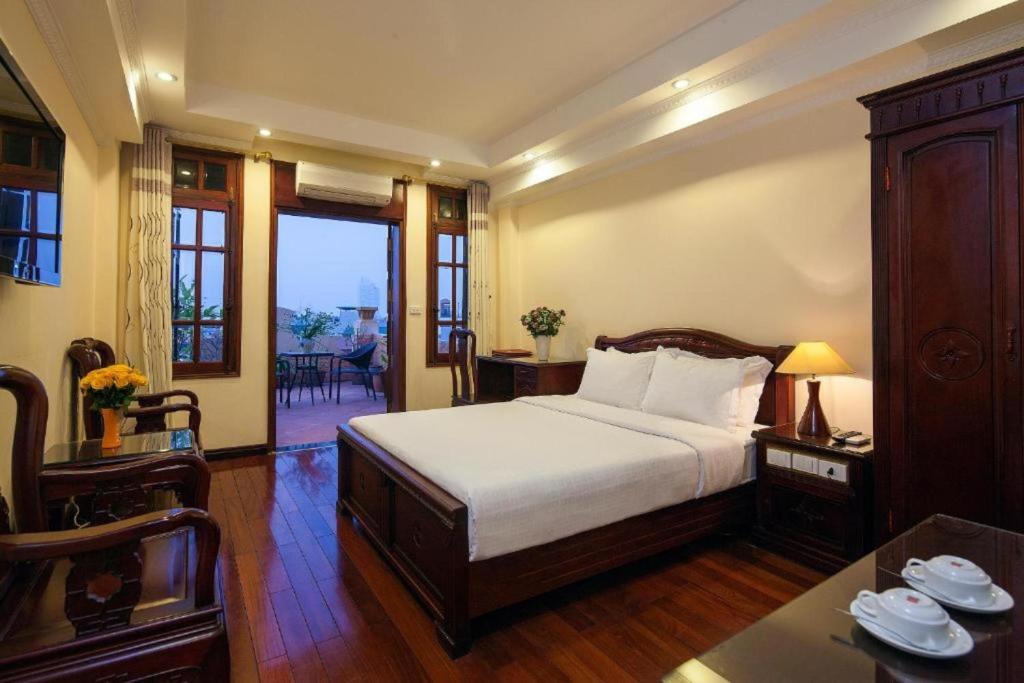 Lucky 3 Hotel
